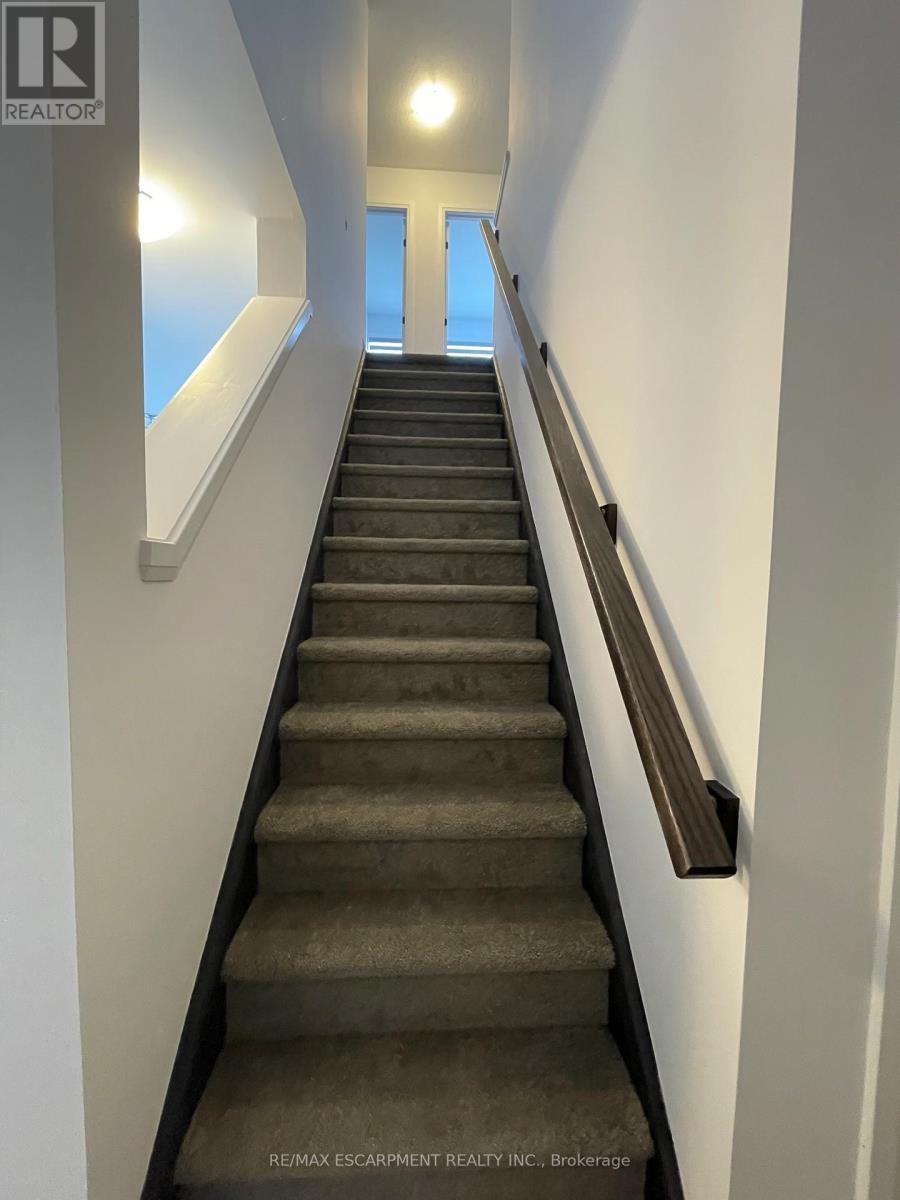 106 - 61 Soho Street, Hamilton, Ontario  L8J 2R5 - Photo 10 - X12878036