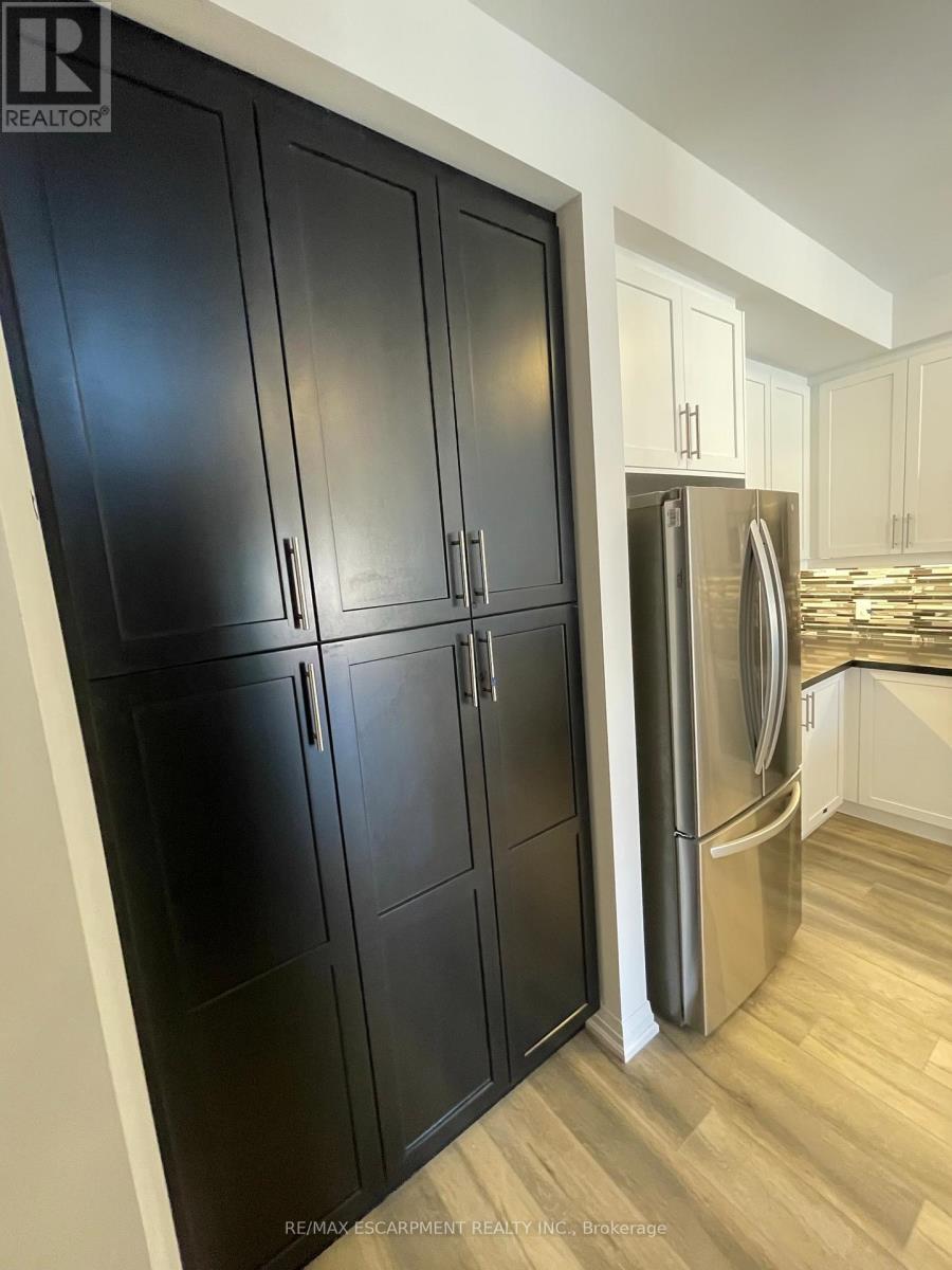 106 - 61 Soho Street, Hamilton, Ontario  L8J 2R5 - Photo 13 - X12878036