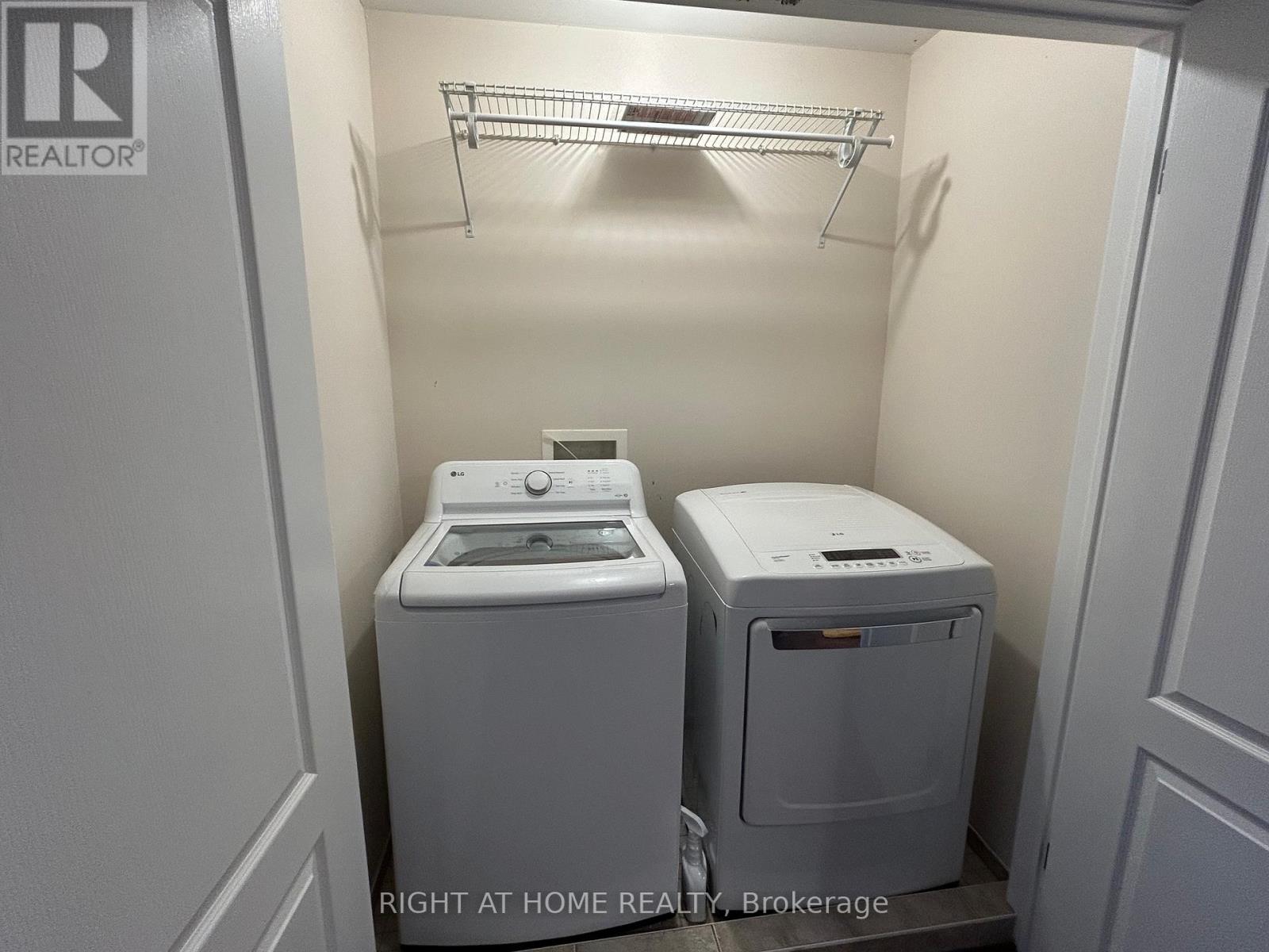 9 - 22 Liddycoat Lane, Hamilton, Ontario  L9G 0A7 - Photo 11 - X12878044