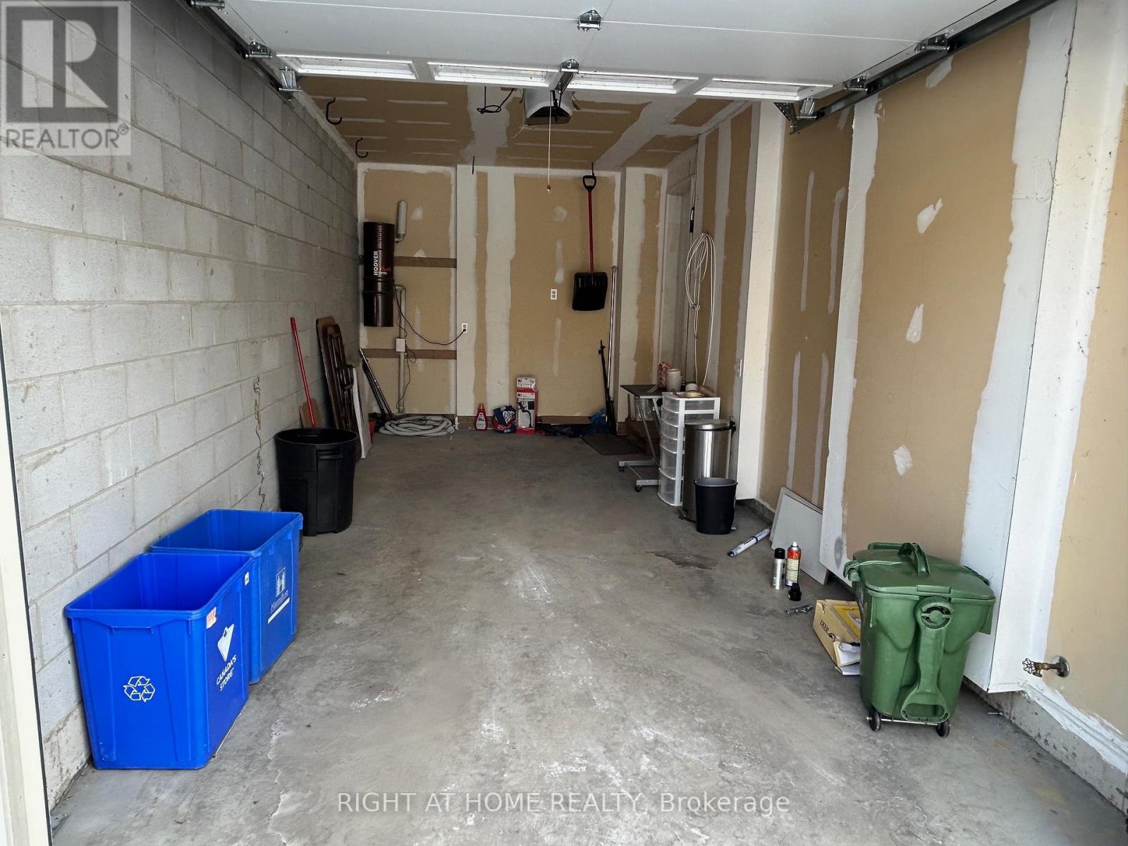 9 - 22 Liddycoat Lane, Hamilton, Ontario  L9G 0A7 - Photo 20 - X12878044