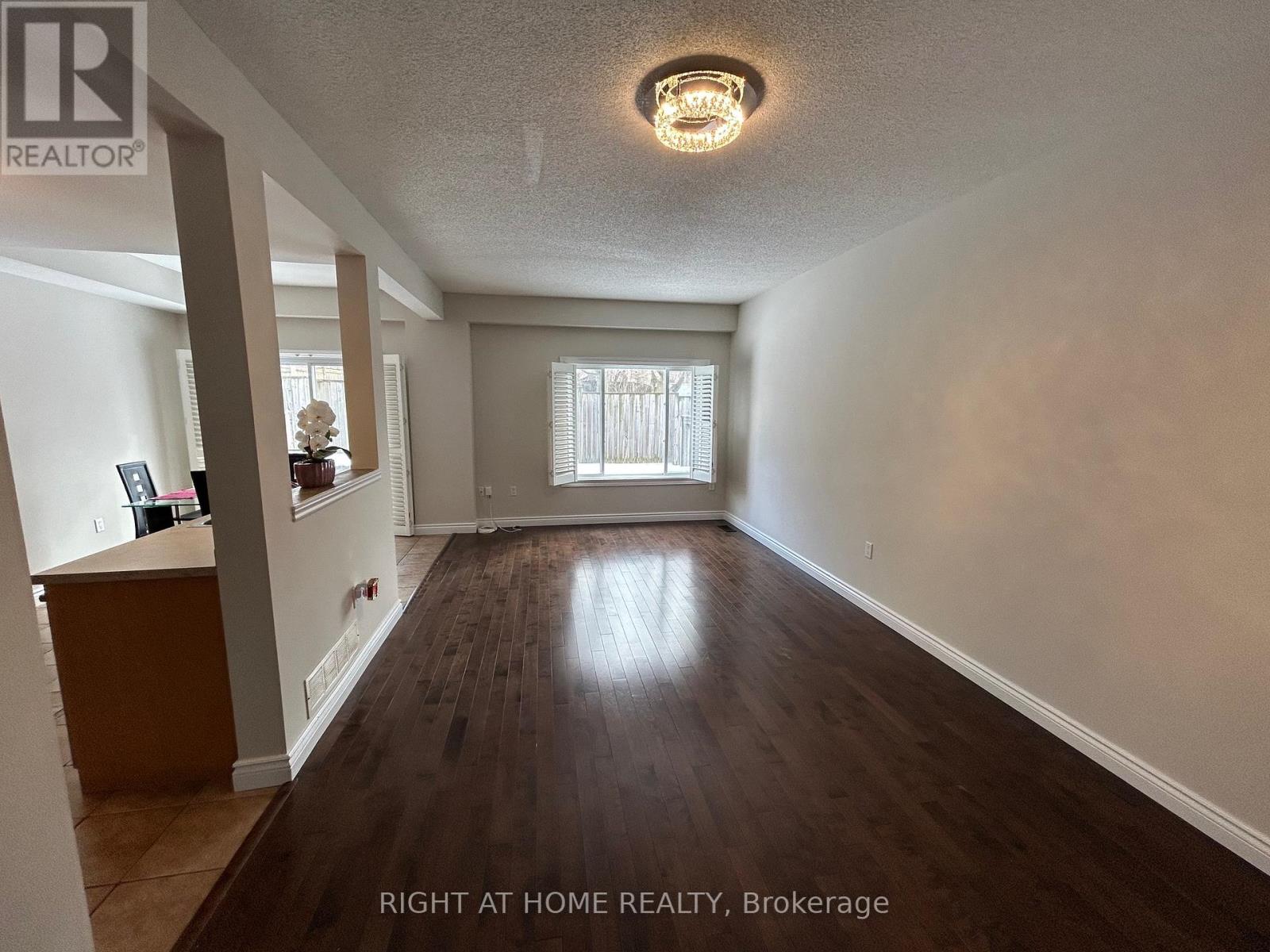 9 - 22 Liddycoat Lane, Hamilton, Ontario  L9G 0A7 - Photo 6 - X12878044