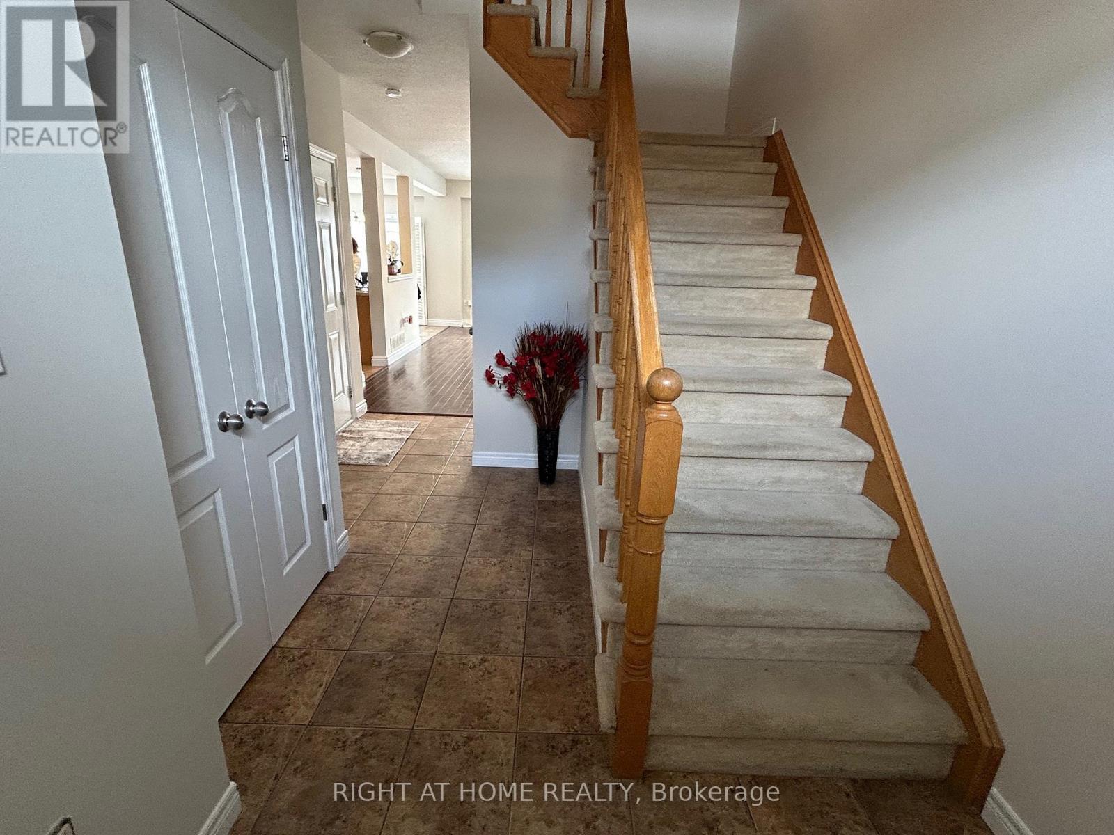 9 - 22 Liddycoat Lane, Hamilton, Ontario  L9G 0A7 - Photo 8 - X12878044