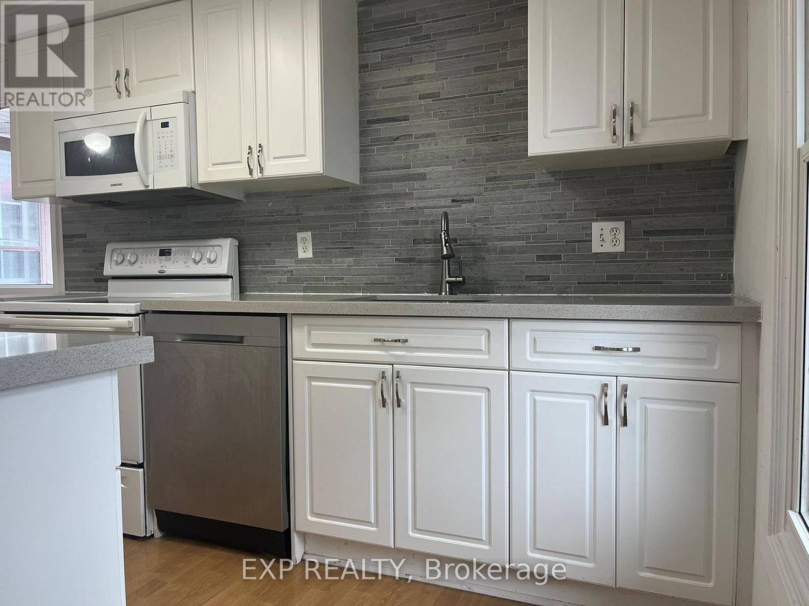 123 Greendale Crescent, Kitchener, Ontario  N2A 2R5 - Photo 5 - X12878062