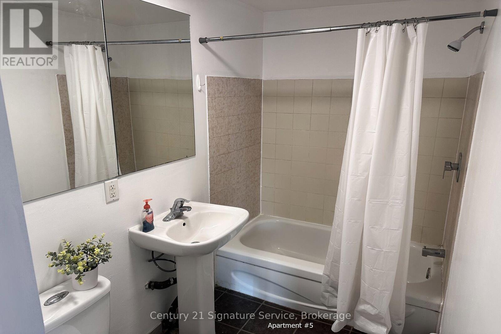 115 Ainslie Street N, Cambridge, Ontario  N1R 3P2 - Photo 27 - X12878092