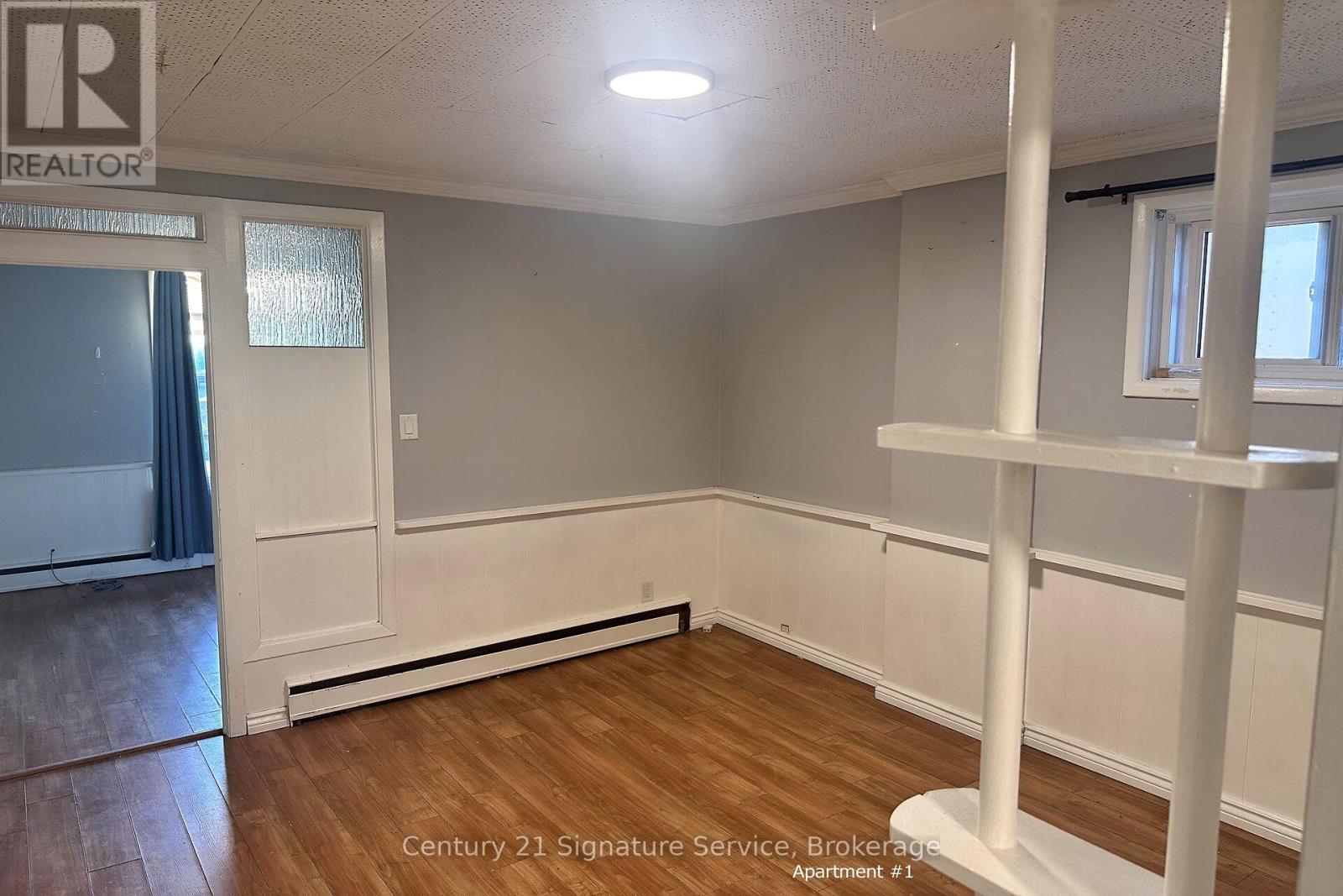 115 Ainslie Street N, Cambridge, Ontario  N1R 3P2 - Photo 5 - X12878092