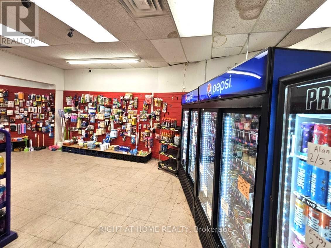 230 Erie Avenue, Brantford, Ontario  N3S 2H2 - Photo 5 - X12878112