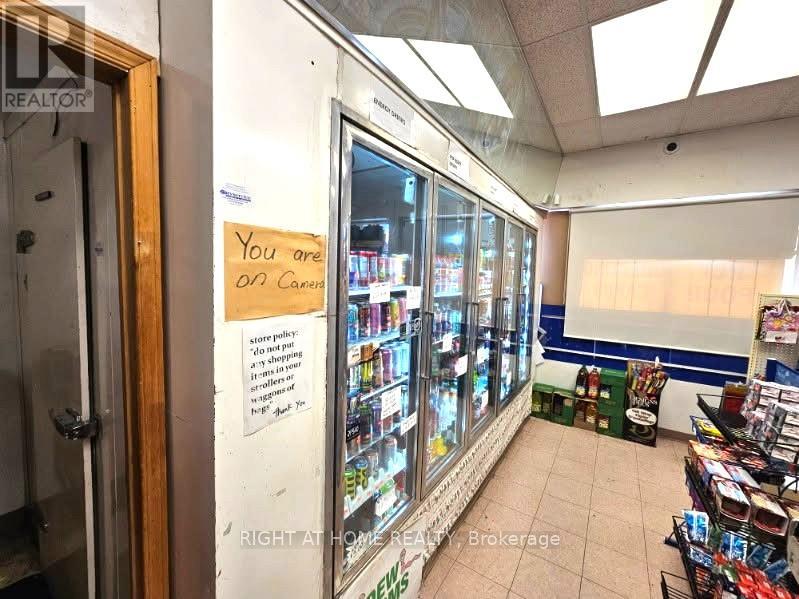 230 Erie Avenue, Brantford, Ontario  N3S 2H2 - Photo 7 - X12878112