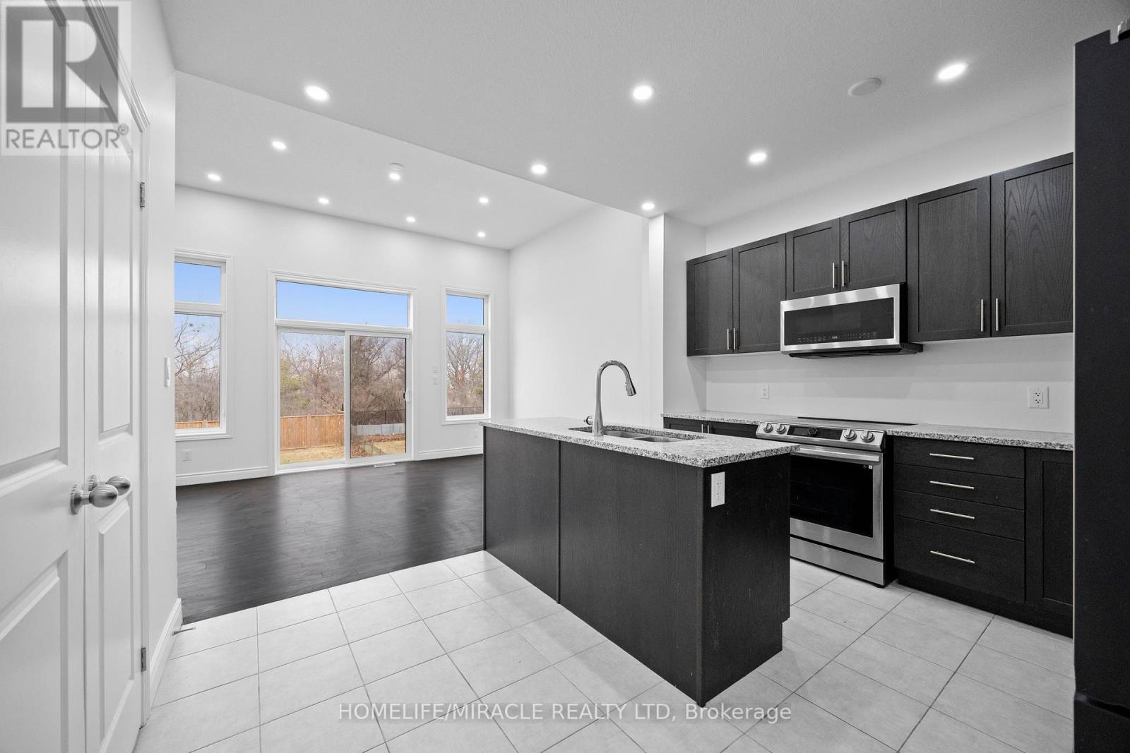 196 Freure Drive, Cambridge, Ontario  N1S 0A9 - Photo 19 - X12878120