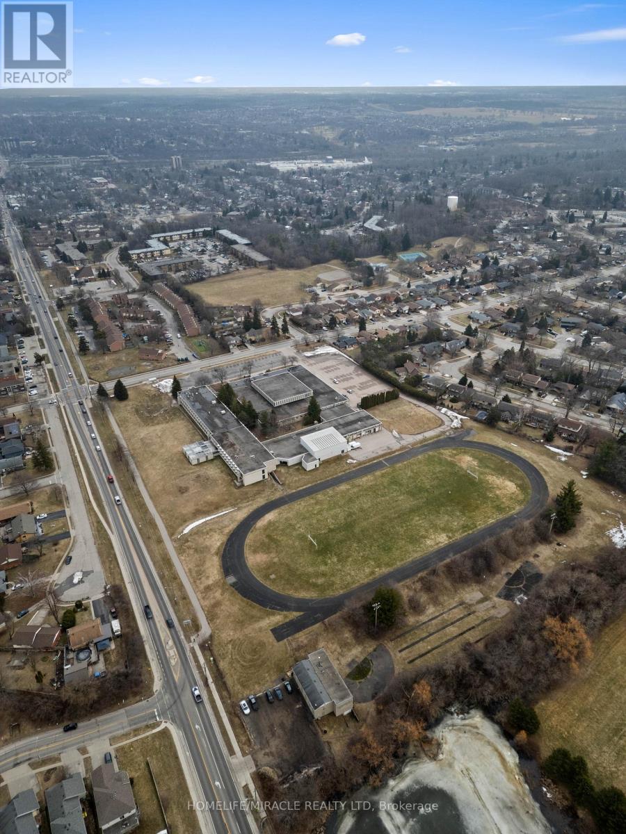 196 Freure Drive, Cambridge, Ontario  N1S 0A9 - Photo 48 - X12878120