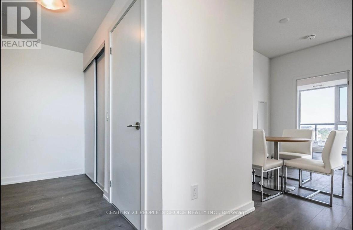 1008 - 55 Duke St W Street, Kitchener, Ontario  N2G 1A6 - Photo 7 - X12878182