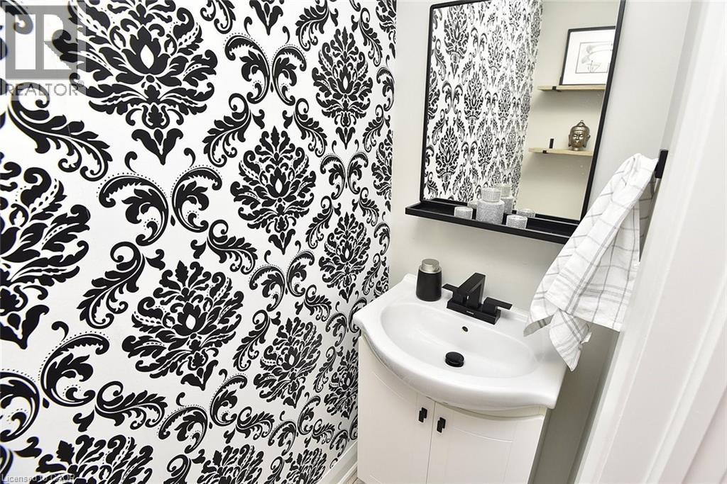 13 Emick Drive, Ancaster, Ontario  L9K 0C8 - Photo 16 - 40811793