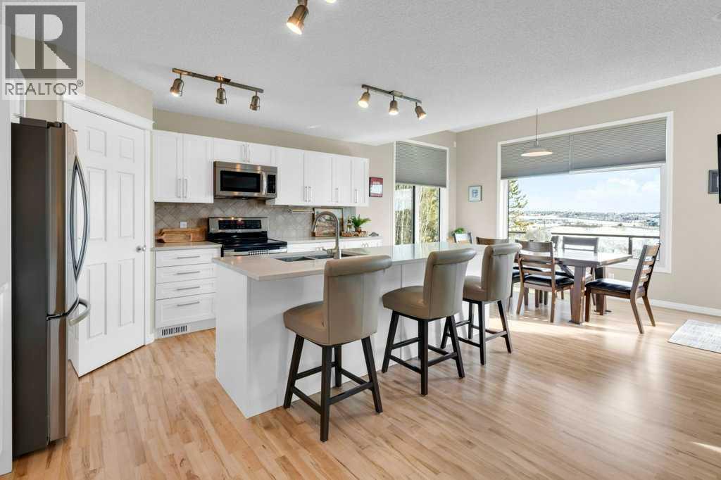 210 Kincora Place Nw, Calgary, Alberta  T3R 1K6 - Photo 3 - A2290266