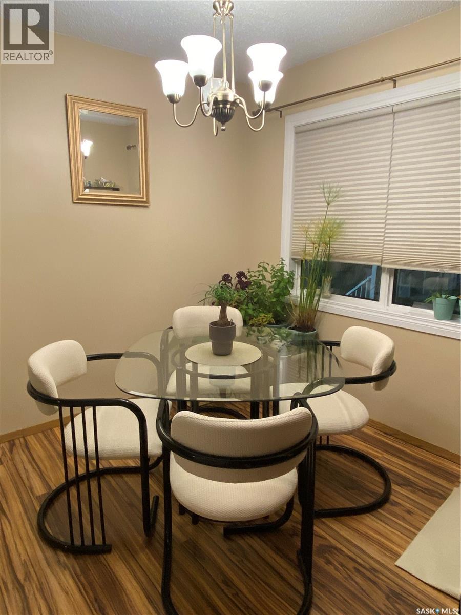 6946 Blakeney Drive, Regina, Saskatchewan  S4X 2N5 - Photo 4 - SK030341