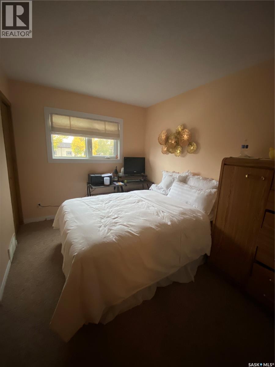 6946 Blakeney Drive, Regina, Saskatchewan  S4X 2N5 - Photo 5 - SK030341