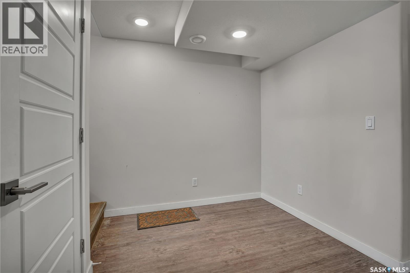 305b 109th Street W, Saskatoon, Saskatchewan  S7N 1R6 - Photo 19 - SK030317