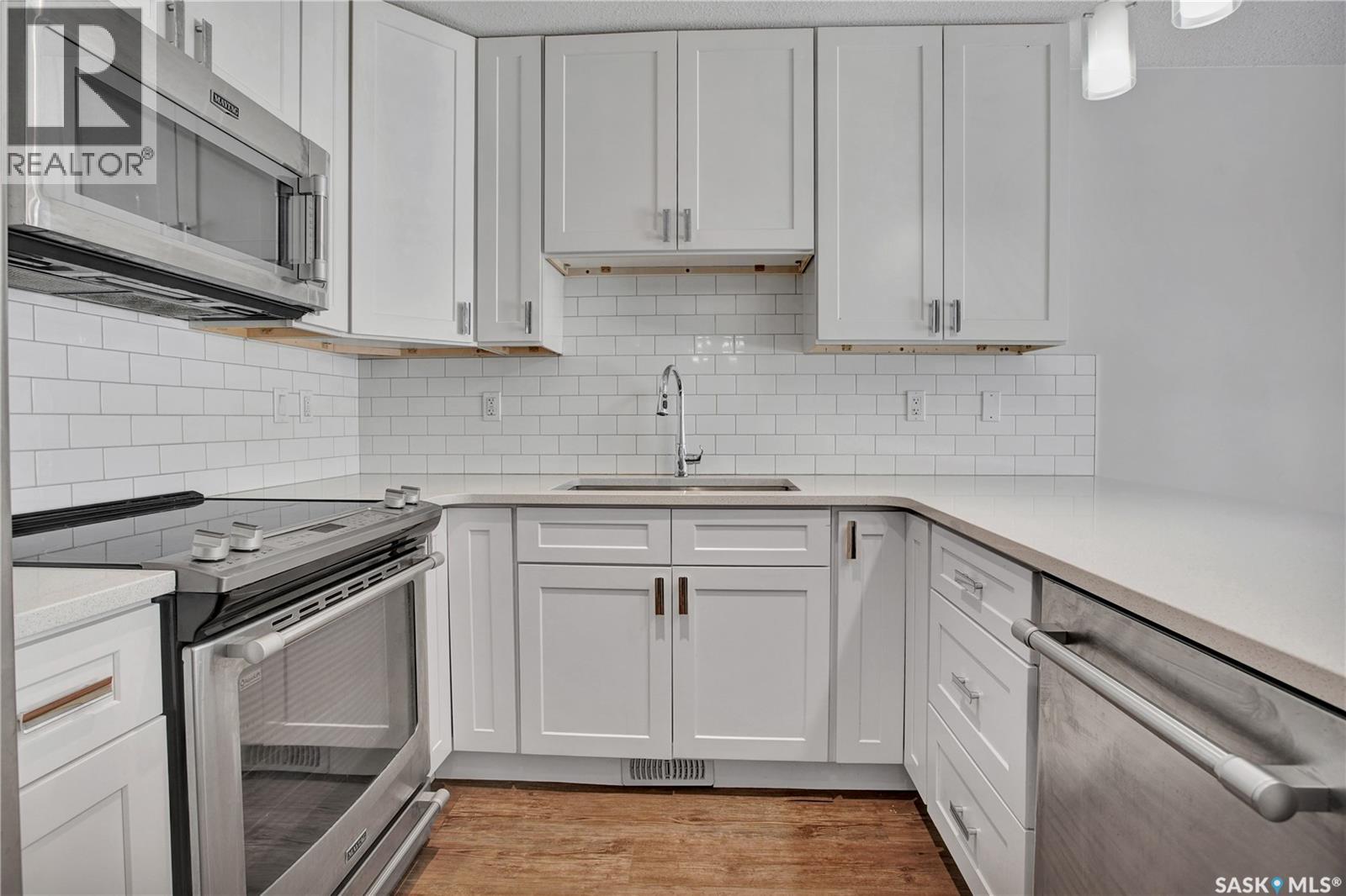 305b 109th Street W, Saskatoon, Saskatchewan  S7N 1R6 - Photo 2 - SK030317