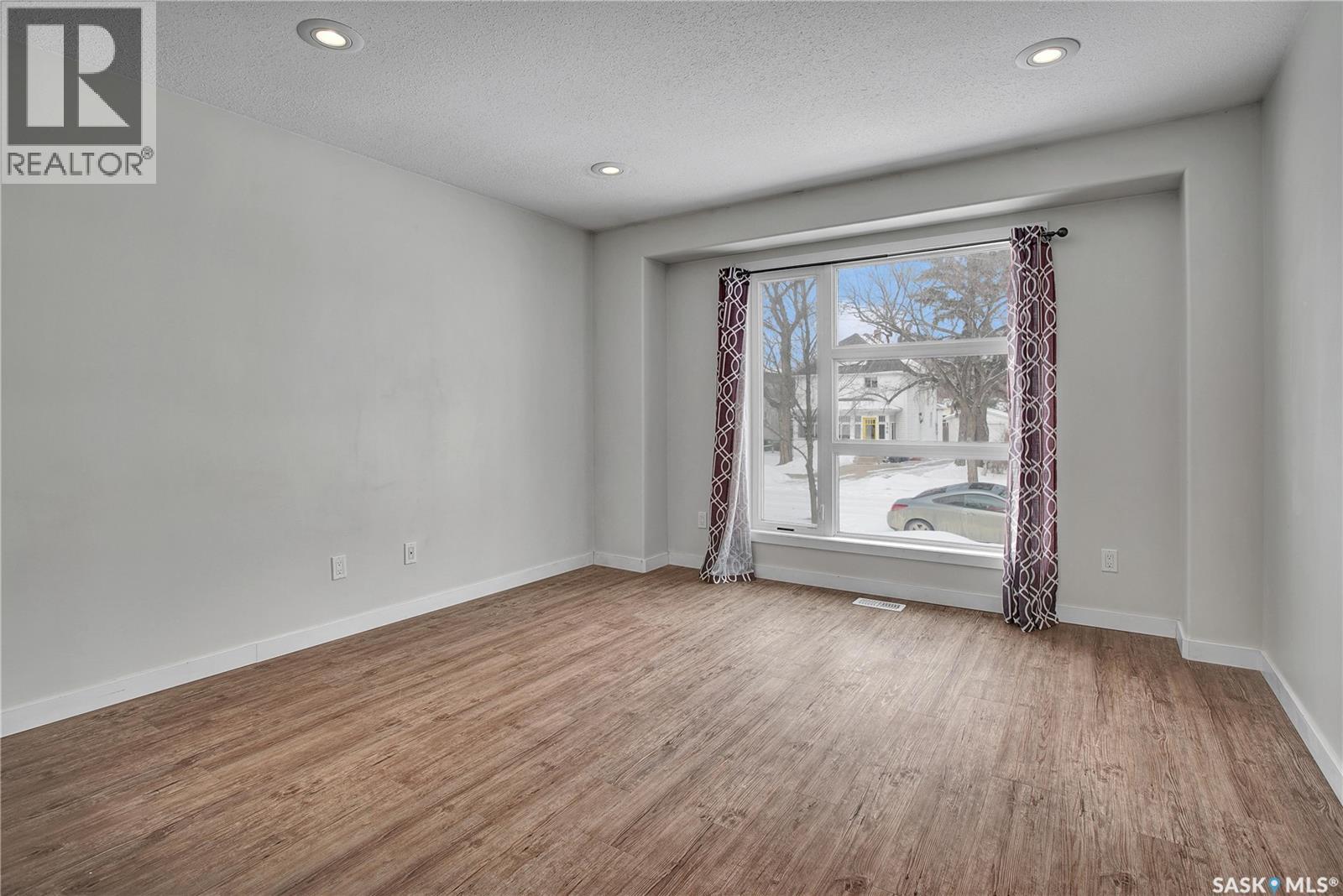 305b 109th Street W, Saskatoon, Saskatchewan  S7N 1R6 - Photo 5 - SK030317