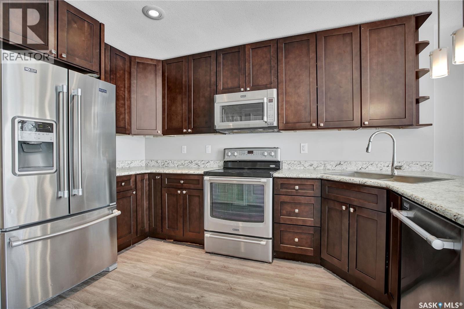 305a 109th Street W, Saskatoon, Saskatchewan  S7N 1R6 - Photo 2 - SK030139