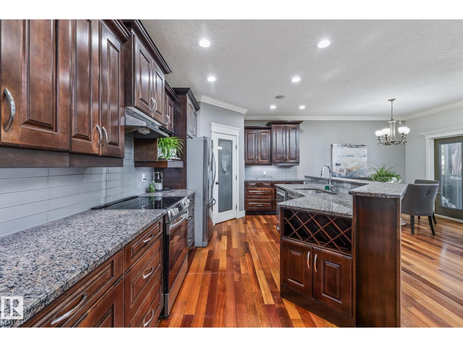 727 107a St Sw, Edmonton, Alberta  T6W 1G4 - Photo 17 - E4477176