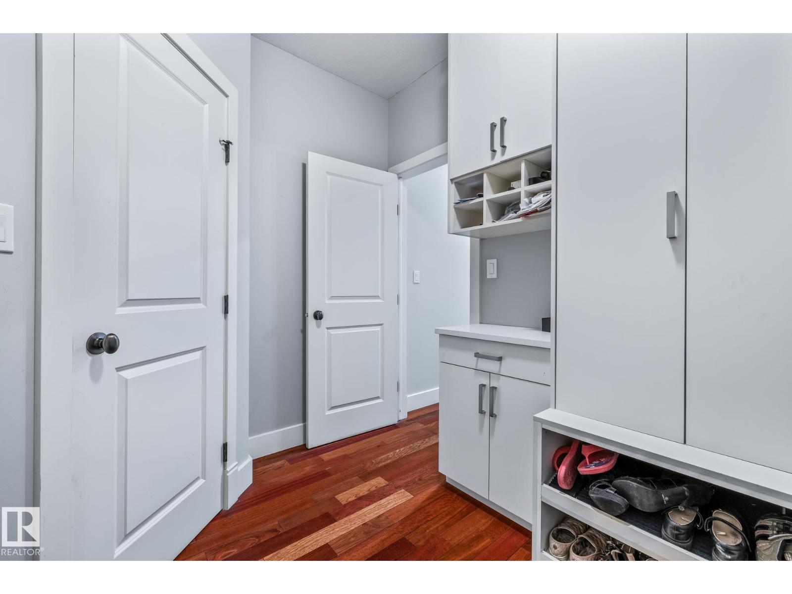 727 107a St Sw, Edmonton, Alberta  T6W 1G4 - Photo 28 - E4477176