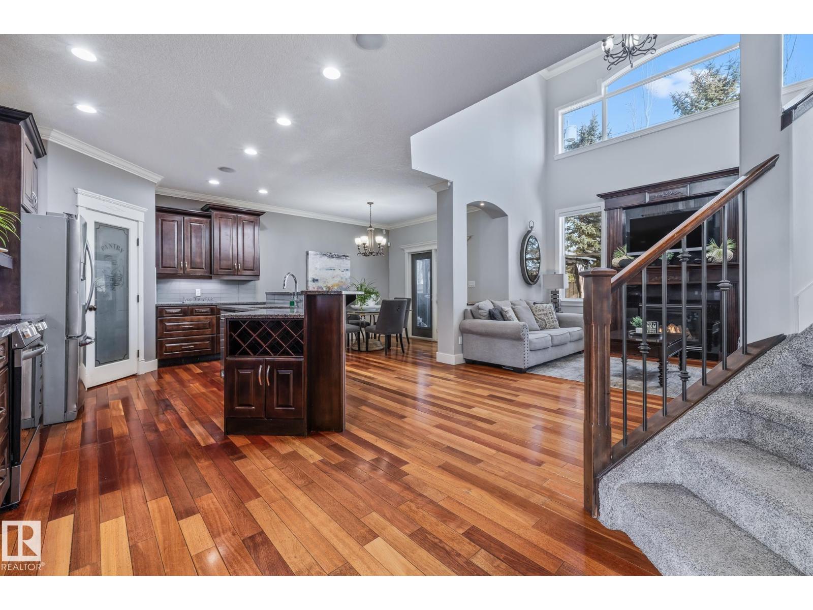 727 107a St Sw, Edmonton, Alberta  T6W 1G4 - Photo 5 - E4477176