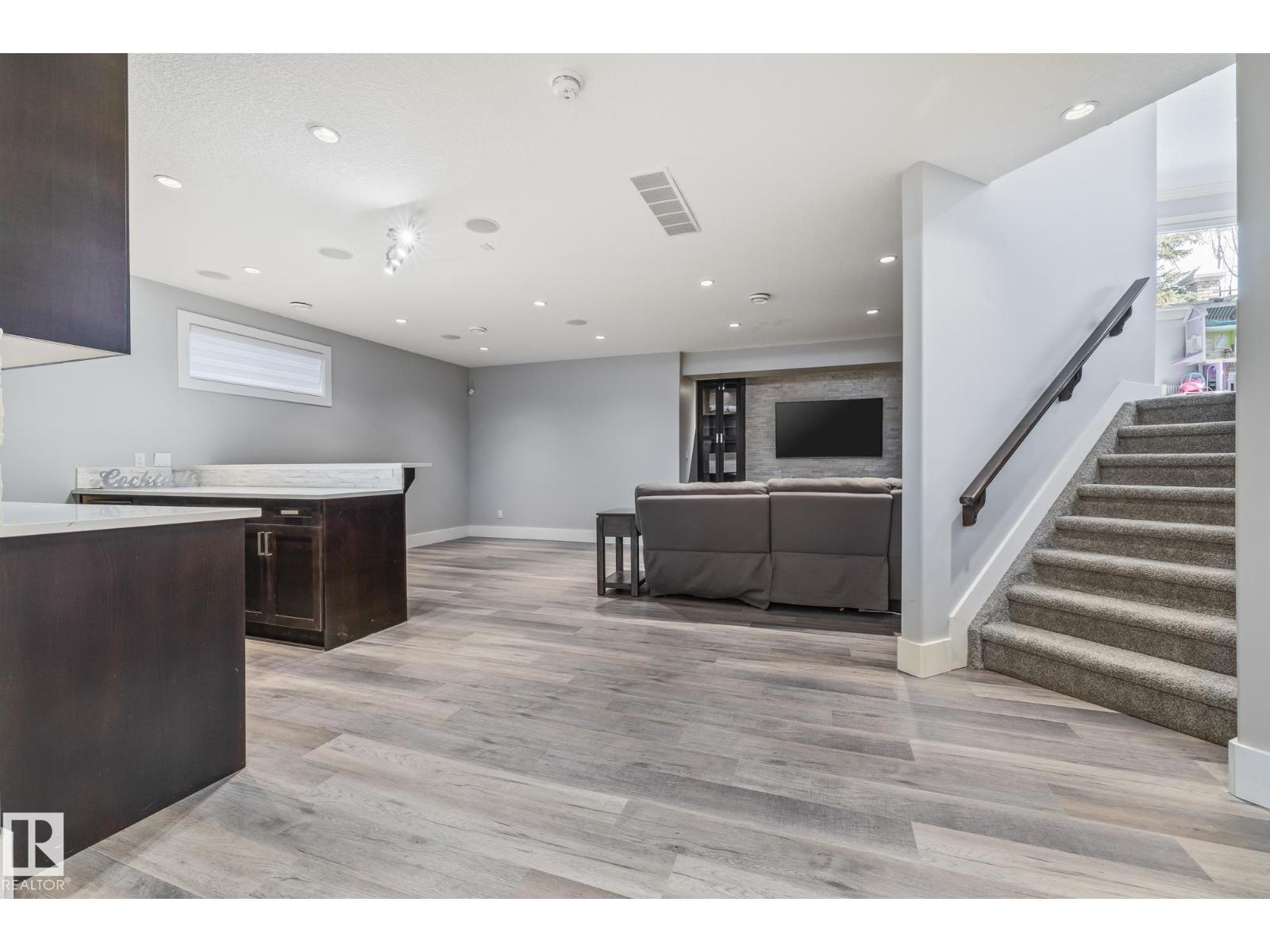 727 107a St Sw, Edmonton, Alberta  T6W 1G4 - Photo 55 - E4477176