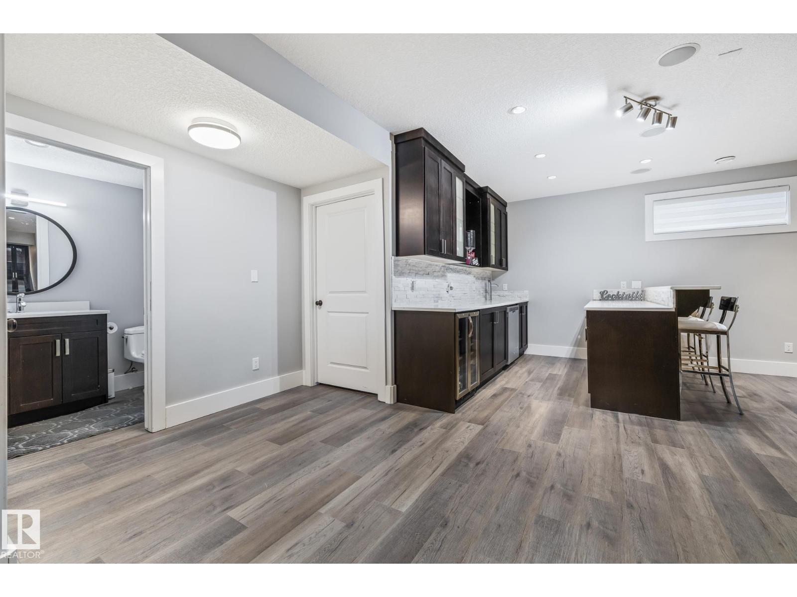 727 107a St Sw, Edmonton, Alberta  T6W 1G4 - Photo 58 - E4477176