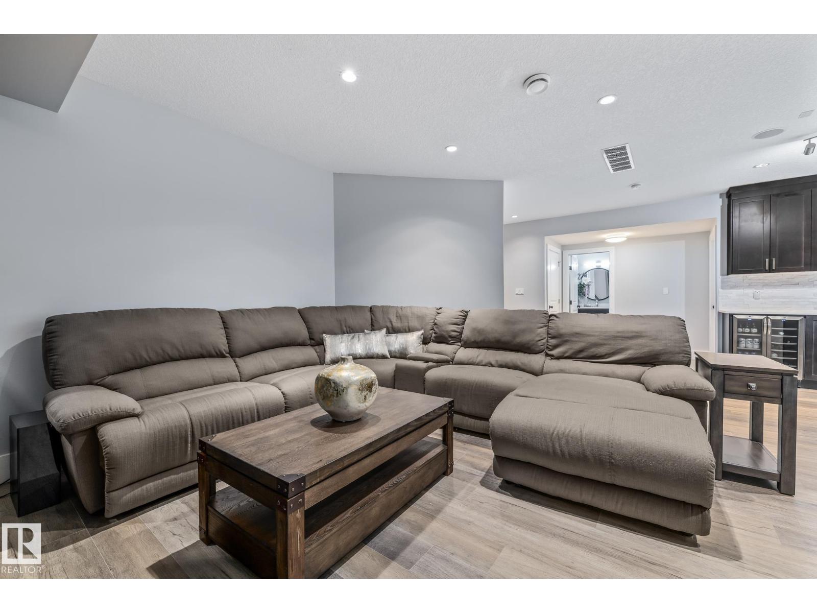 727 107a St Sw, Edmonton, Alberta  T6W 1G4 - Photo 63 - E4477176