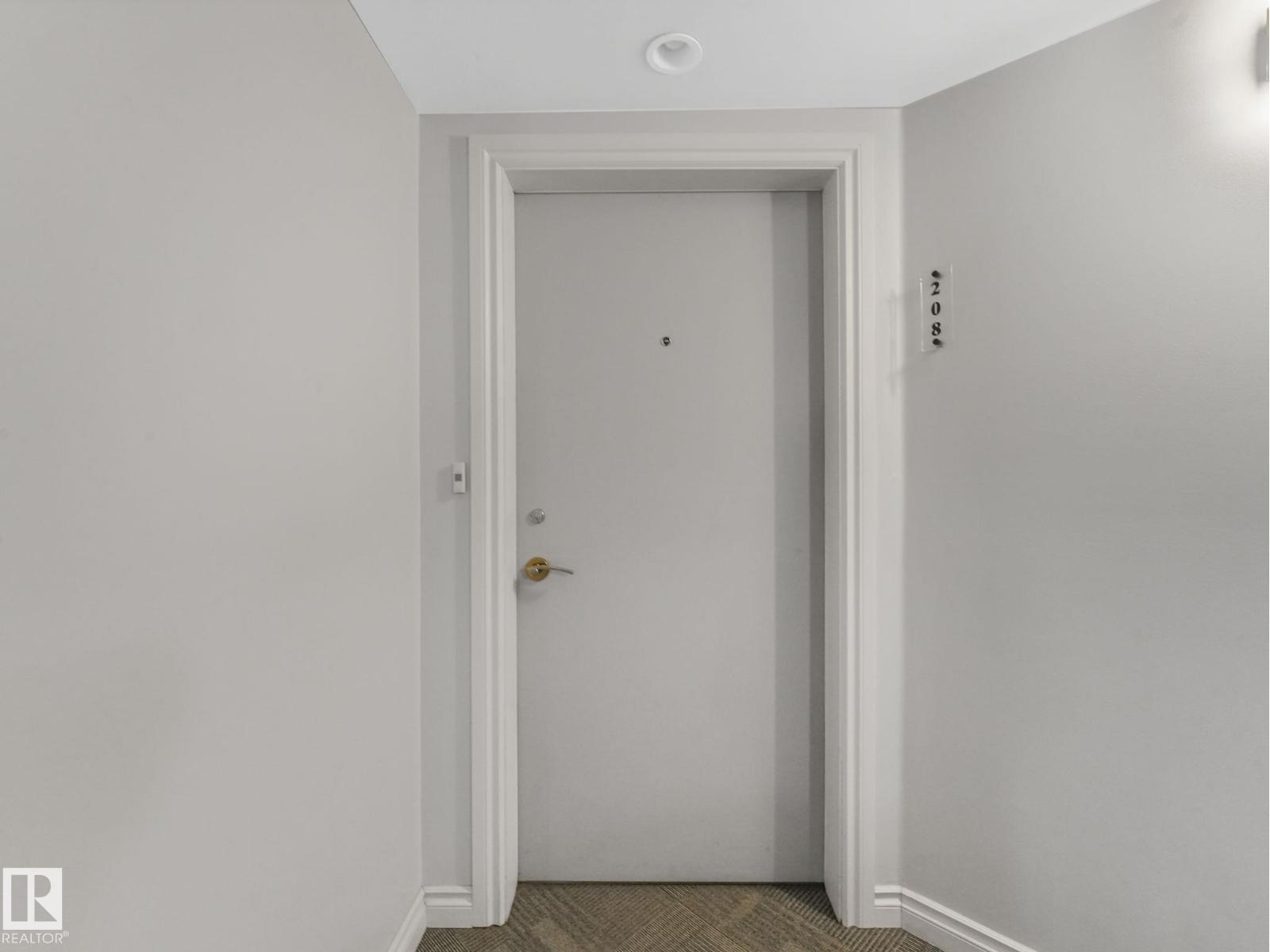 #208 12028 103 Av Nw, Edmonton, Alberta  T5K 2T9 - Photo 4 - E4477178