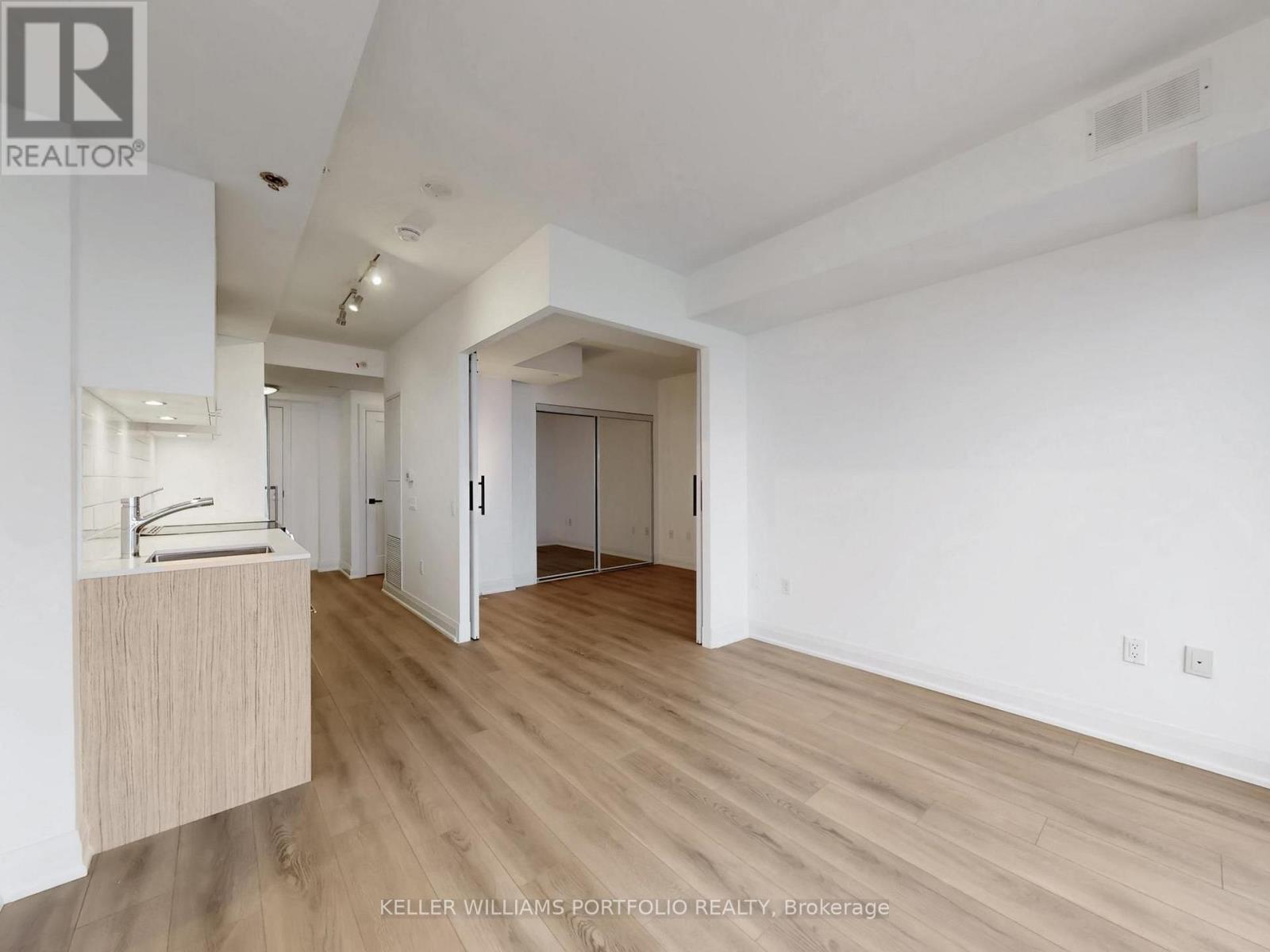 4501 - 251 Jarvis Street, Toronto, Ontario  M5B 0C3 - Photo 10 - C12874570