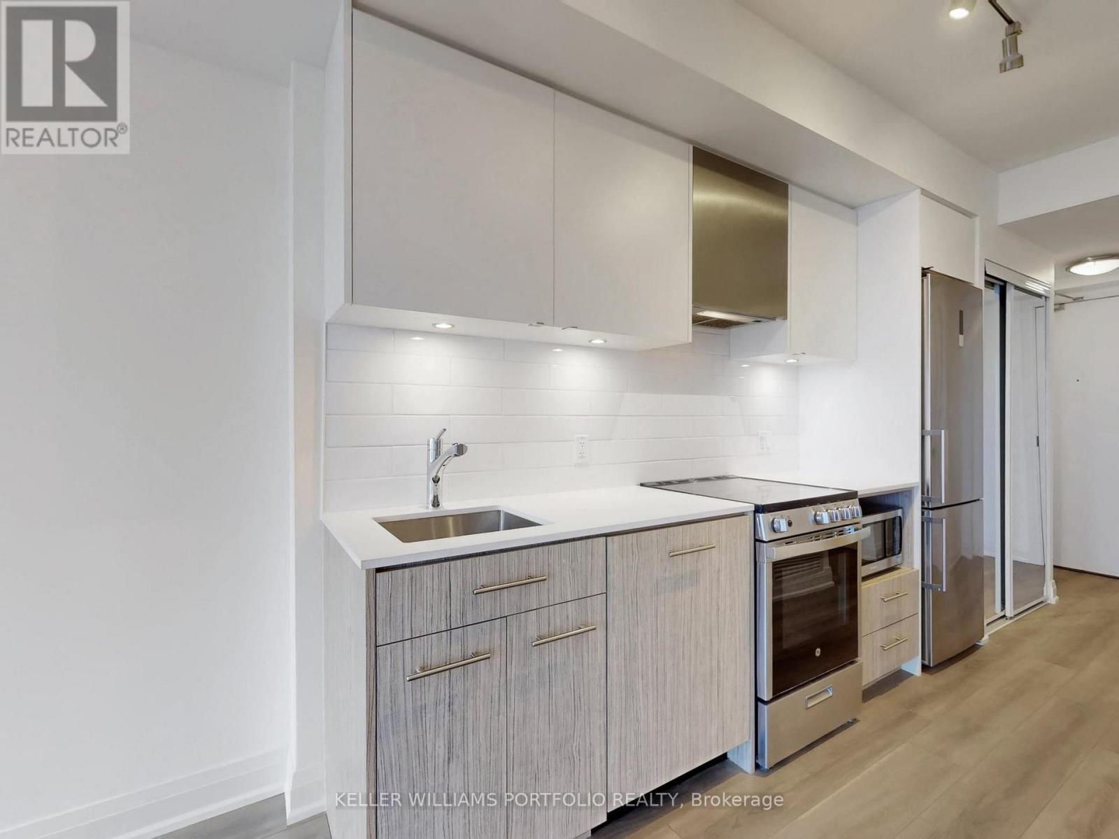 4501 - 251 Jarvis Street, Toronto, Ontario  M5B 0C3 - Photo 8 - C12874570