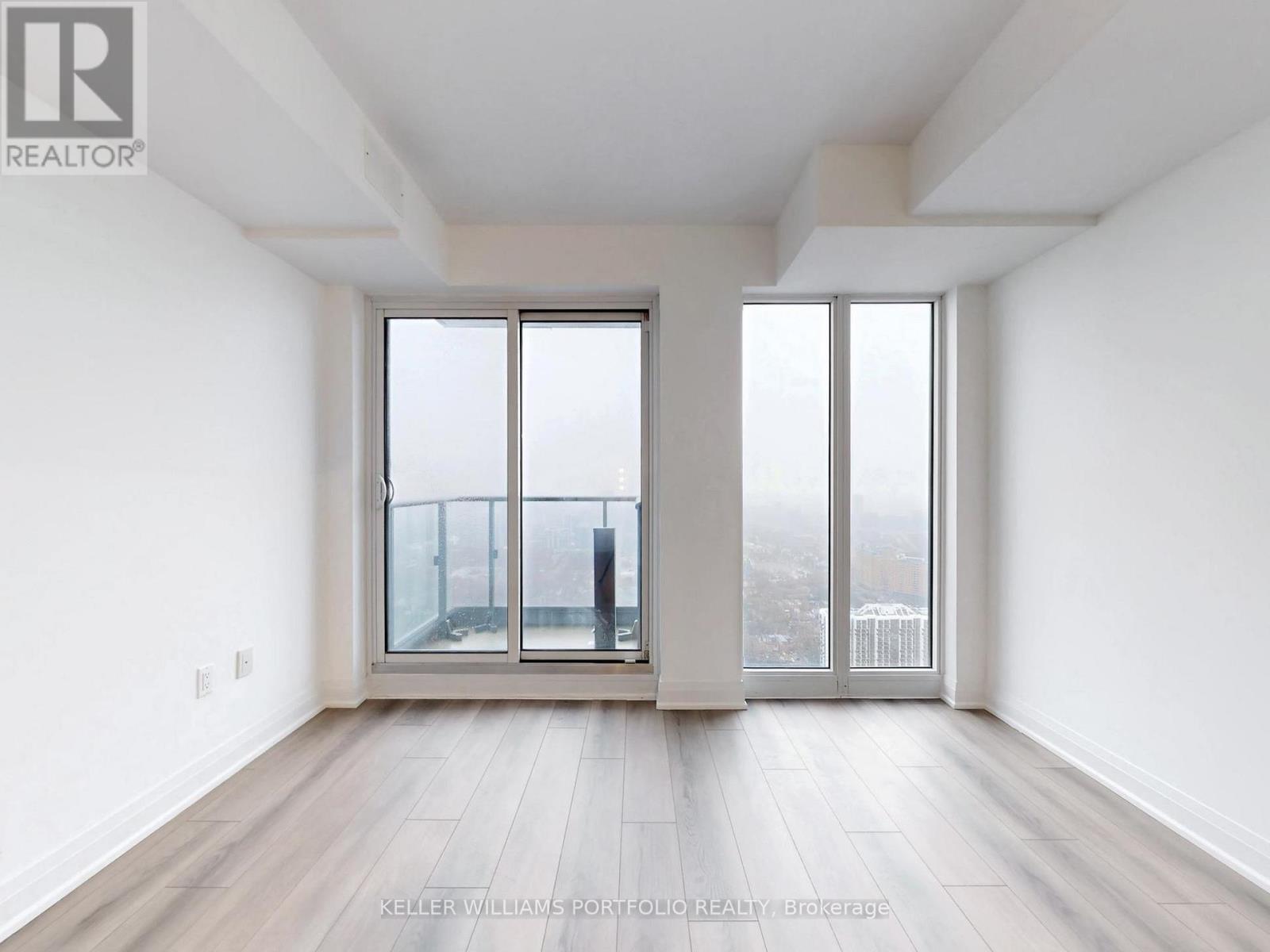 4501 - 251 Jarvis Street, Toronto, Ontario  M5B 0C3 - Photo 5 - C12874570