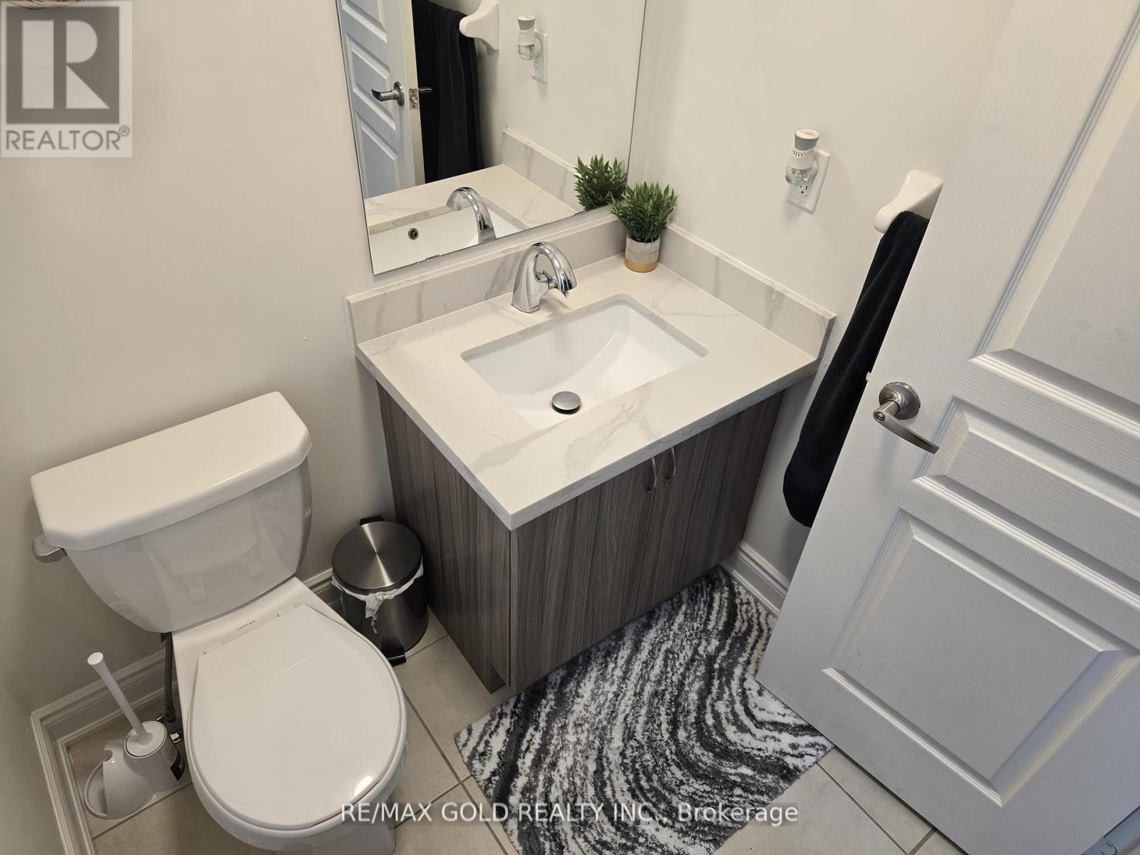 298 Etheridge Avenue, Milton, Ontario  L9E 1H7 - Photo 9 - W12876430