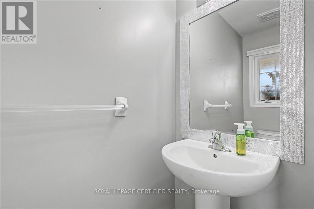 27 Grand Flats Trail, Kitchener, Ontario  N2A 0H7 - Photo 6 - X12877306