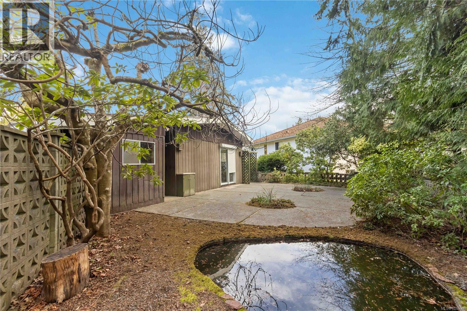 5151 Beckton Rd, Saanich, British Columbia  V8Y 2C2 - Photo 28 - 1028448