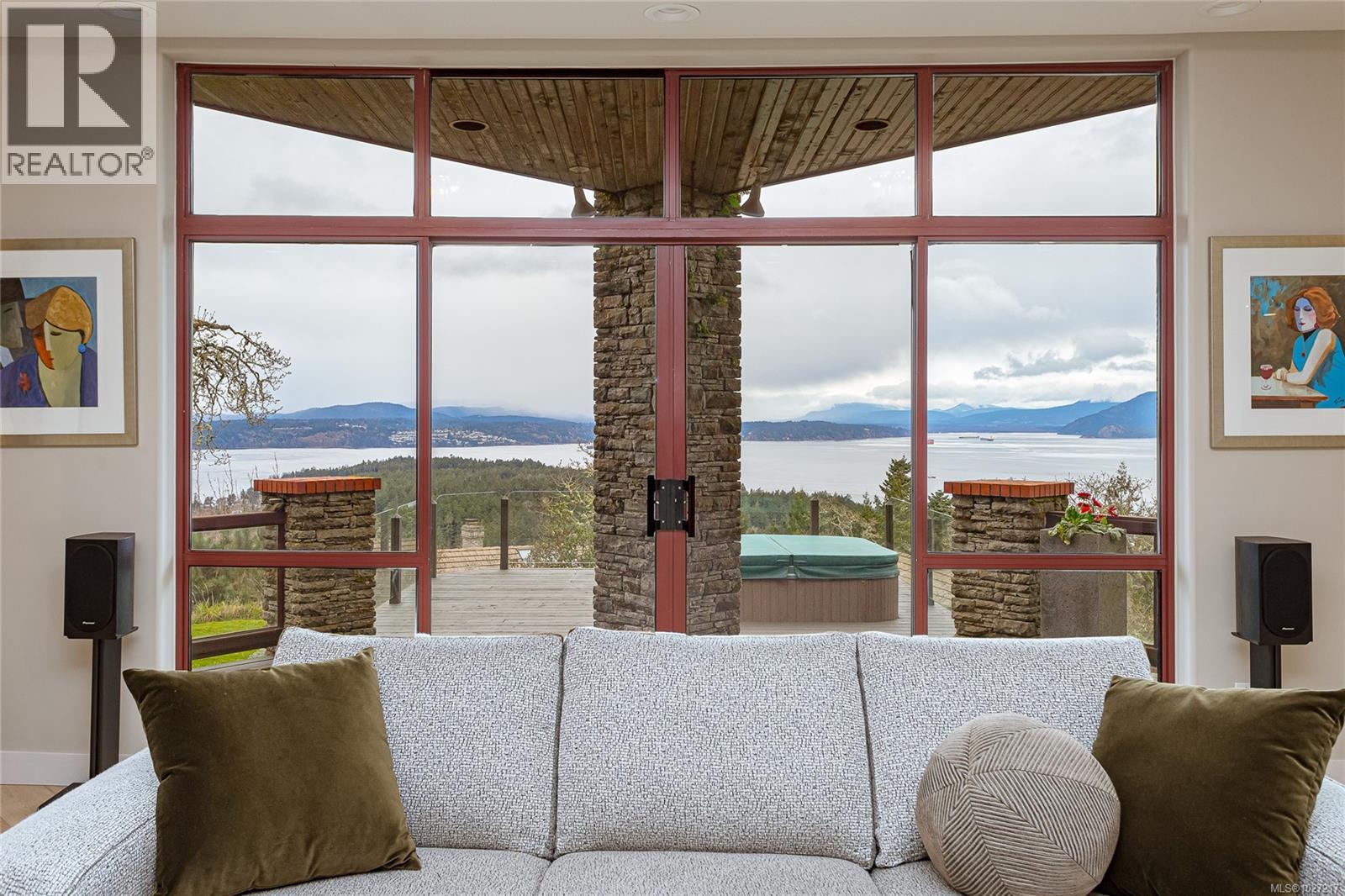 1126 Highview Pl, North Saanich, British Columbia