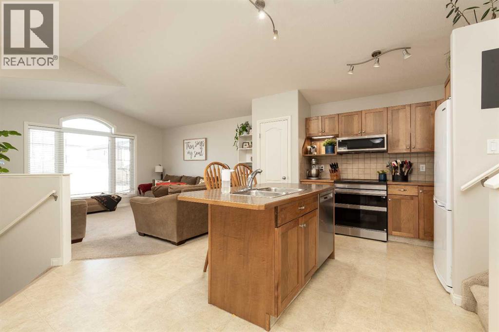 505 Gateway Crescent S, Lethbridge, Alberta  T1K 4X2 - Photo 7 - A2292669