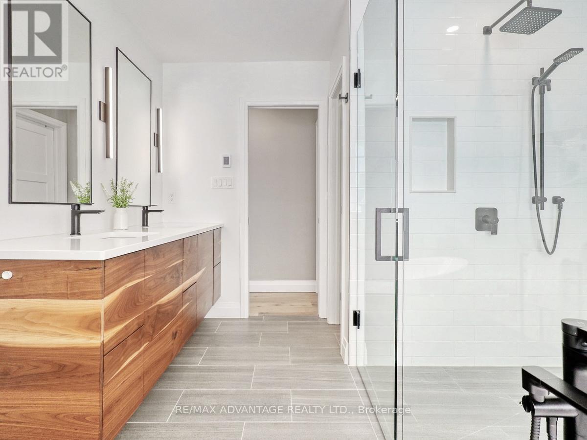 73 Crestview Drive, Middlesex Centre, Ontario  N0L 1P0 - Photo 25 - X12878214