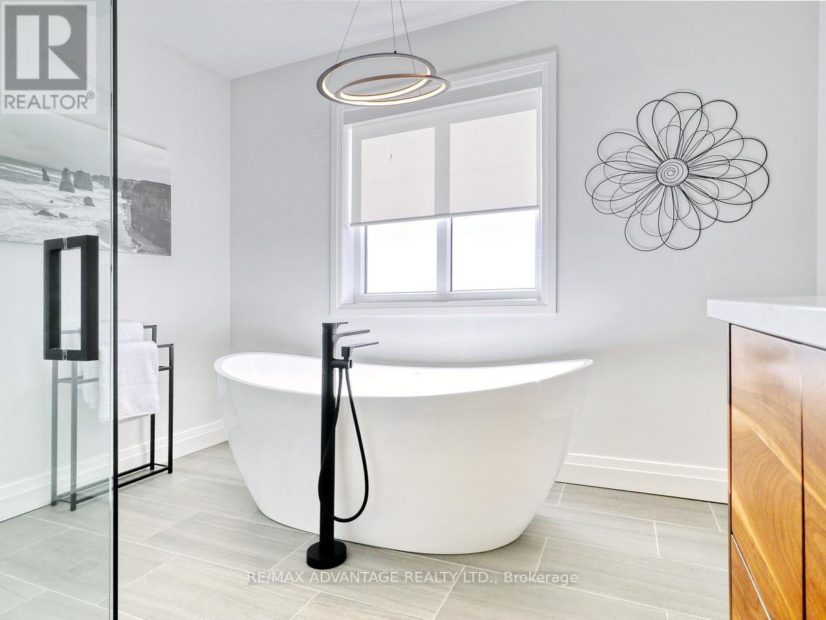 73 Crestview Drive, Middlesex Centre, Ontario  N0L 1P0 - Photo 27 - X12878214