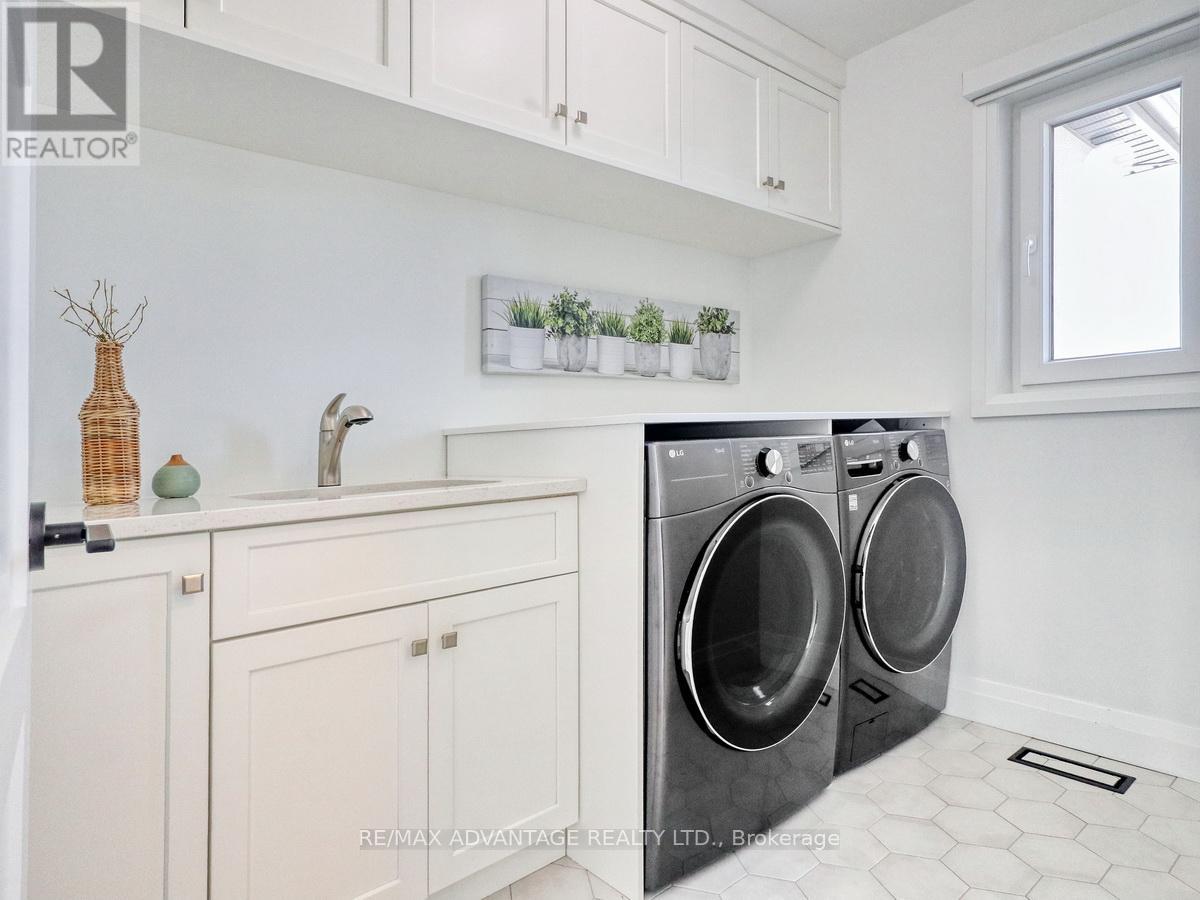 73 Crestview Drive, Middlesex Centre, Ontario  N0L 1P0 - Photo 38 - X12878214