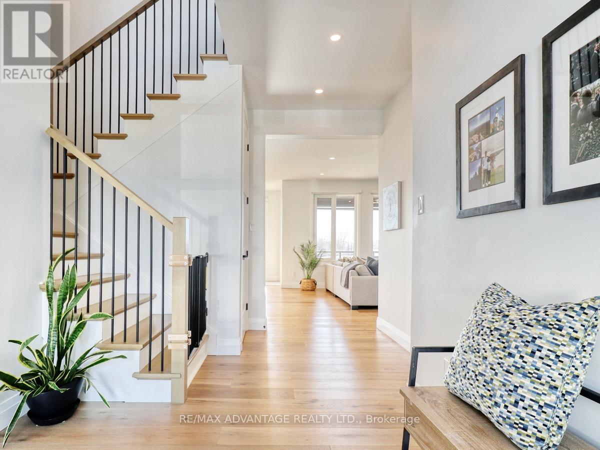 73 Crestview Drive, Middlesex Centre, Ontario  N0L 1P0 - Photo 4 - X12878214