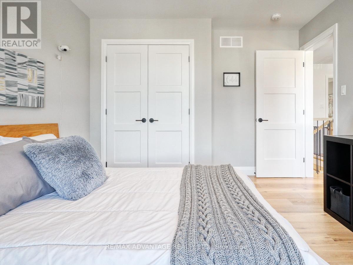 73 Crestview Drive, Middlesex Centre, Ontario  N0L 1P0 - Photo 41 - X12878214