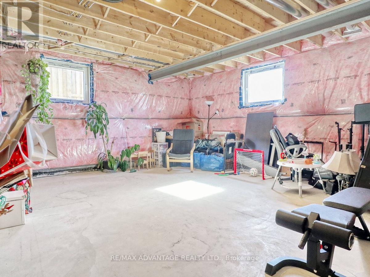 73 Crestview Drive, Middlesex Centre, Ontario  N0L 1P0 - Photo 43 - X12878214