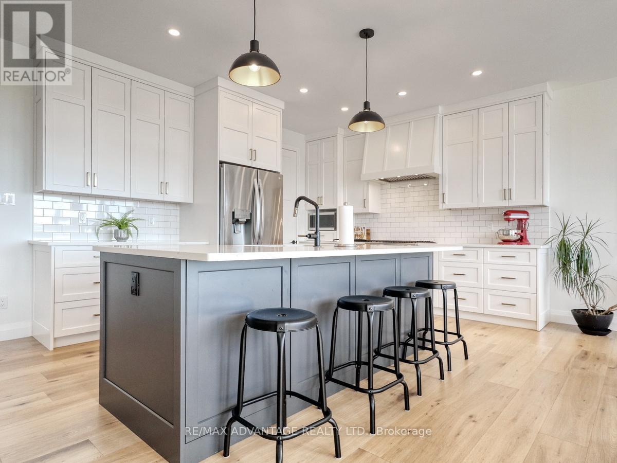 73 Crestview Drive, Middlesex Centre, Ontario  N0L 1P0 - Photo 7 - X12878214