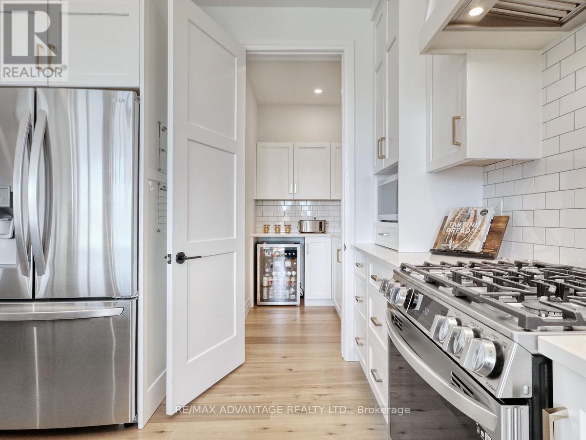 73 Crestview Drive, Middlesex Centre, Ontario  N0L 1P0 - Photo 9 - X12878214