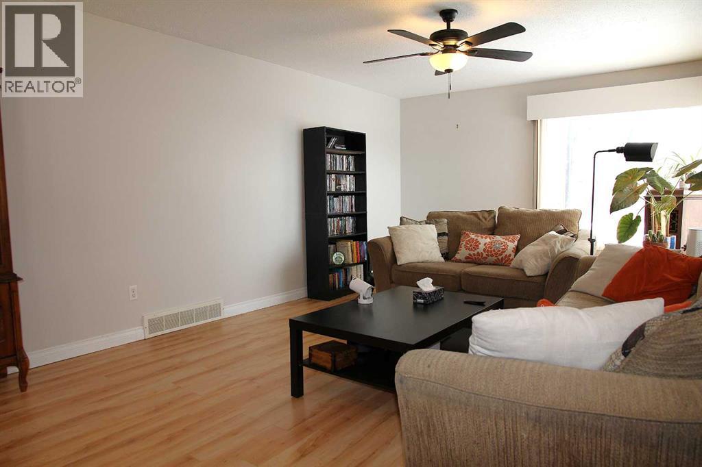 13 Railway Avenue, Marsden, Saskatchewan  S0M 1P0 - Photo 10 - A2291403