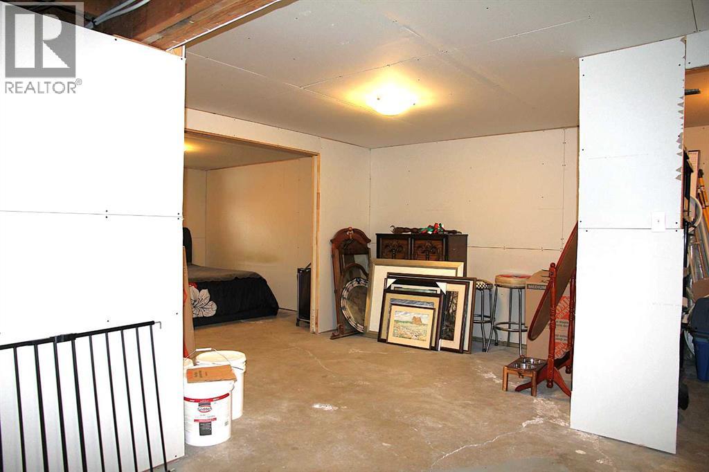 13 Railway Avenue, Marsden, Saskatchewan  S0M 1P0 - Photo 19 - A2291403