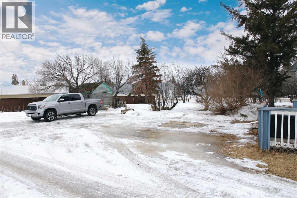 13 Railway Avenue, Marsden, Saskatchewan  S0M 1P0 - Photo 26 - A2291403