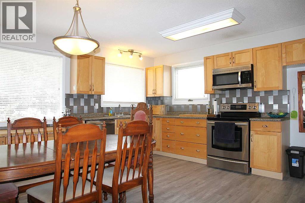 13 Railway Avenue, Marsden, Saskatchewan  S0M 1P0 - Photo 5 - A2291403