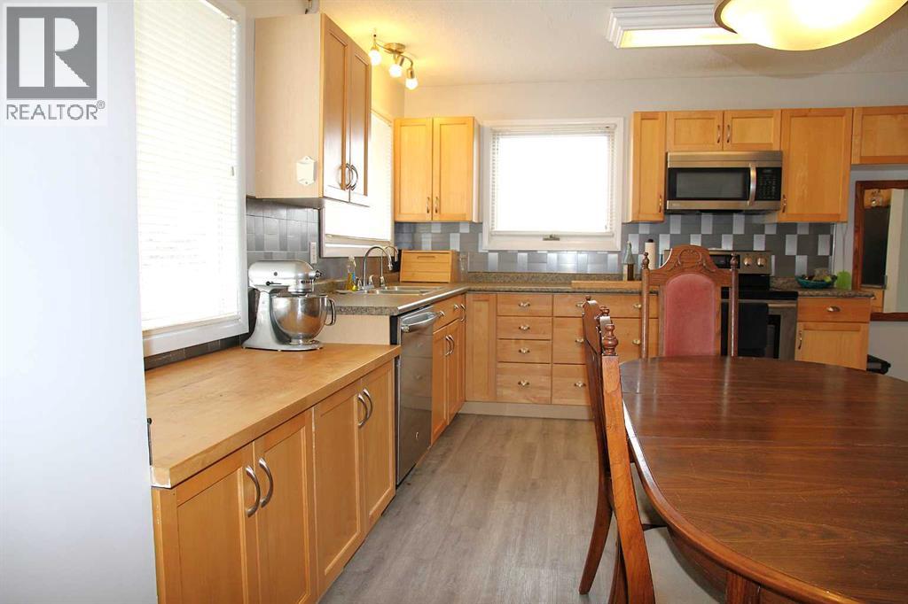 13 Railway Avenue, Marsden, Saskatchewan  S0M 1P0 - Photo 7 - A2291403